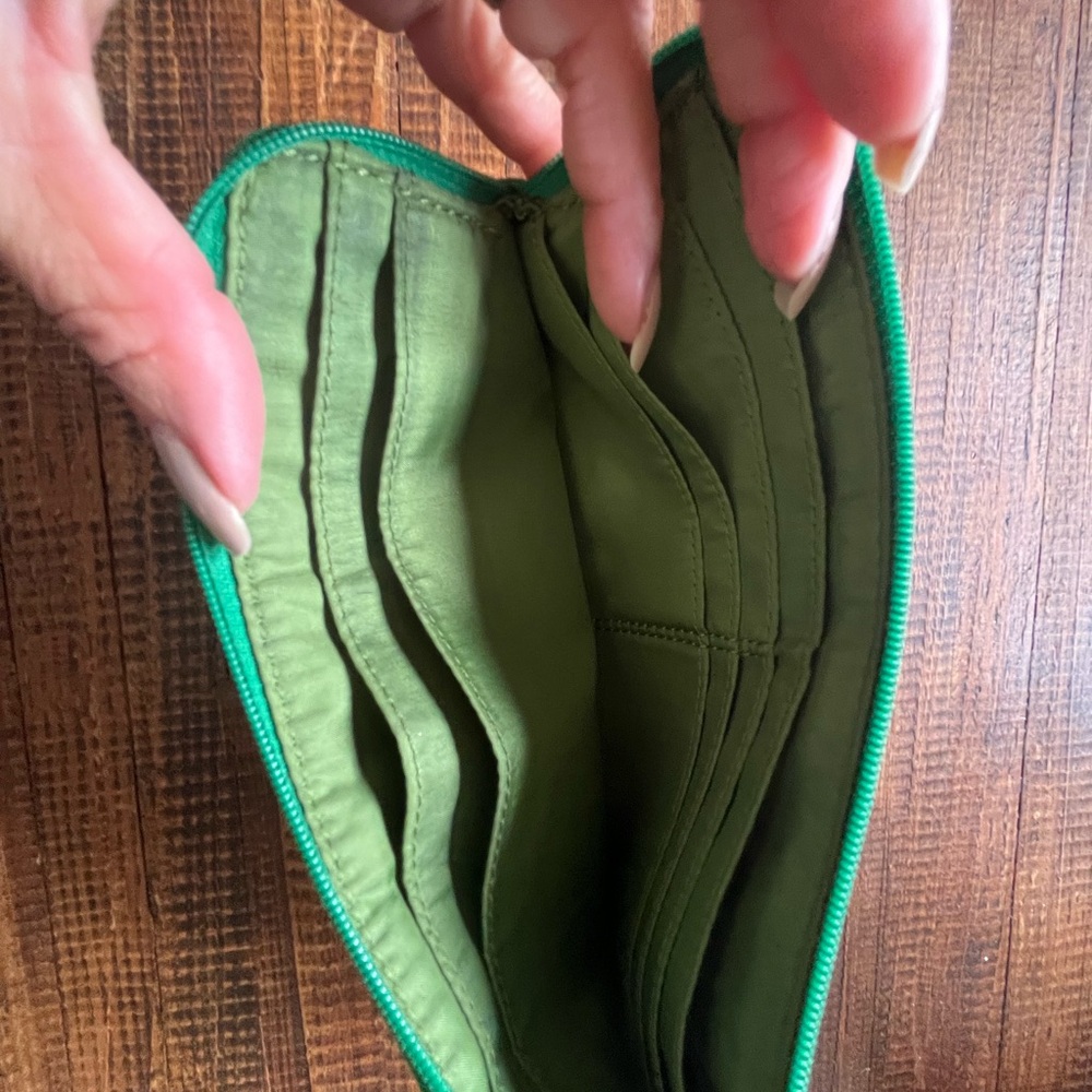 Coach Vibrant Green Leather Wrislet Wallet - Picture 4 of 9